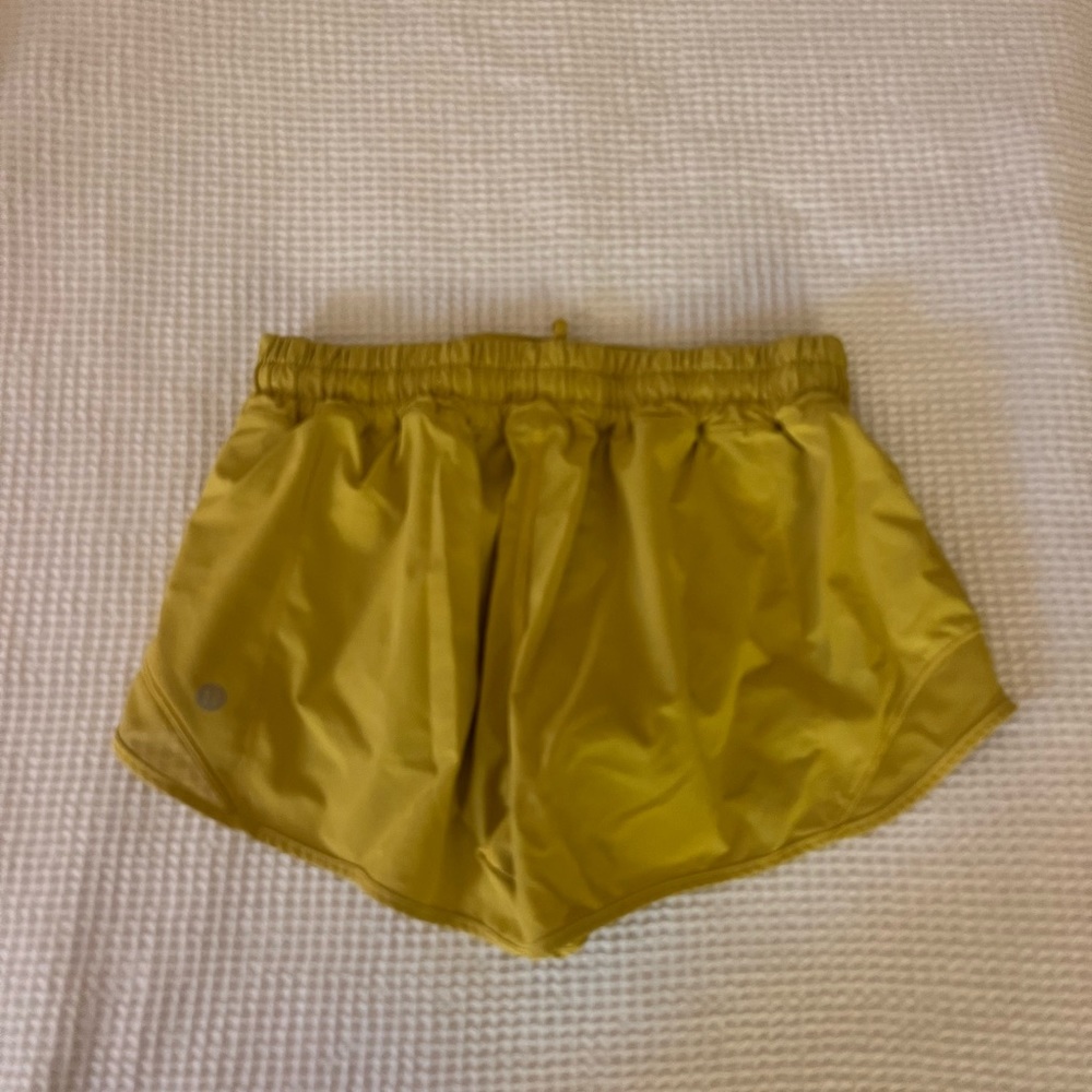 Lululemon Hotty Hot Low Rise Yellow Shorts, Size 6